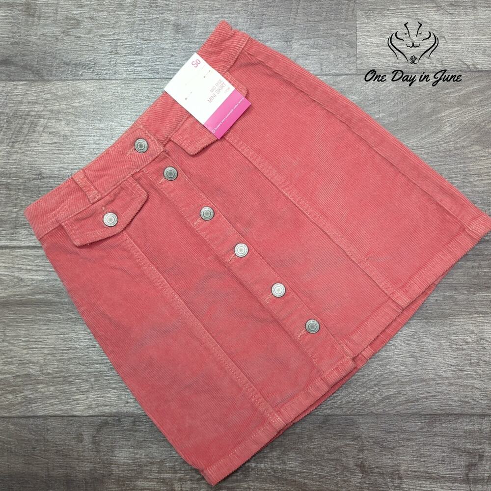 So Juniors Mid Rise Corduroy Mini Skirt Size 1